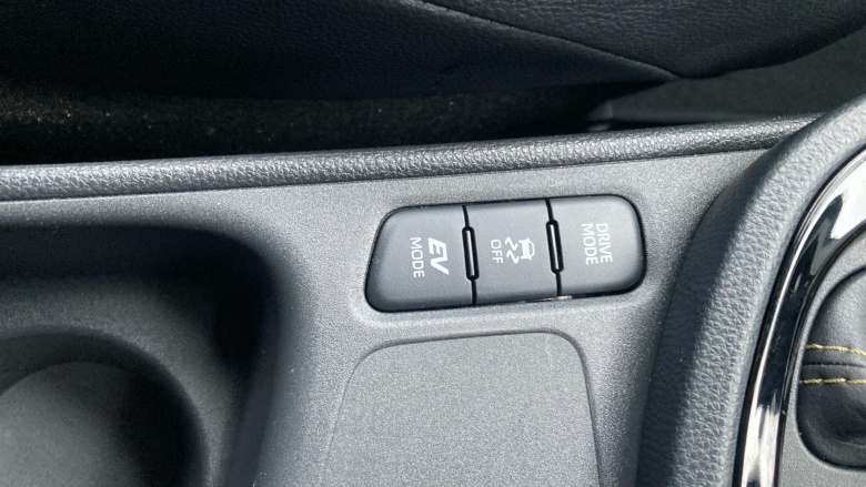 Toyota Yaris Cross 1.5 Hybrid Dynamic 5dr CVT Hybrid Estate